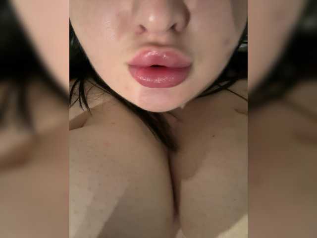 Swettypussy69's BongaCams show and profile