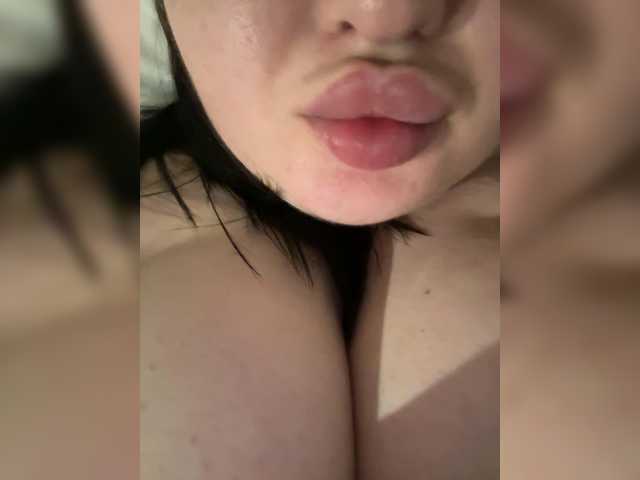 Swettypussy69's BongaCams show and profile