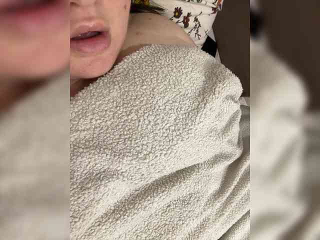 Swettypussy69 bongacams