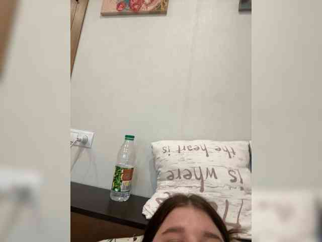 Swettypussy69 webcam