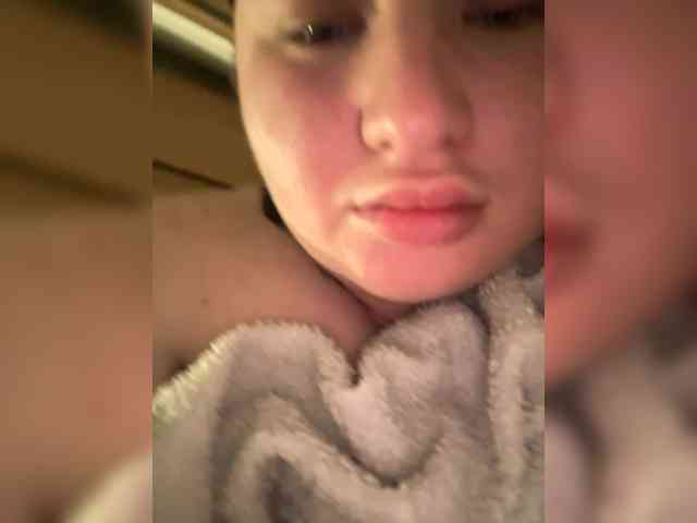 Swettypussy69 webcam