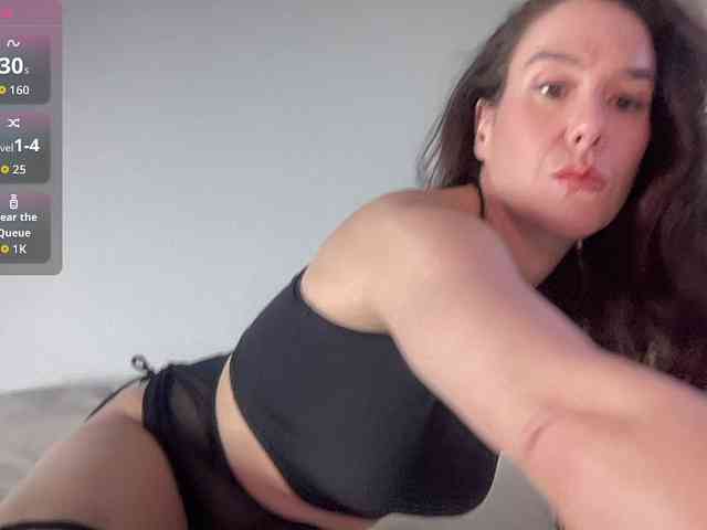 MilkHoneyLullabies webcam