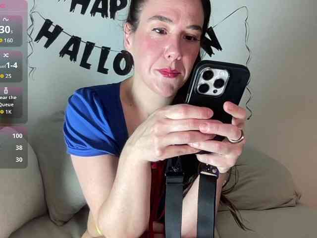 MilkHoneyLullabies webcam
