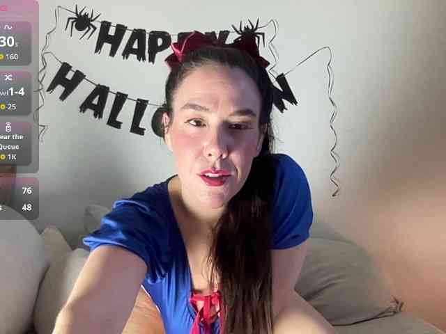 MilkHoneyLullabies webcam