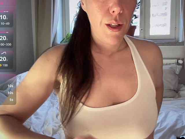 MilkHoneyLullabies webcam