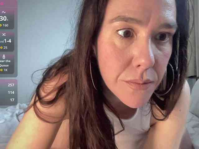 MilkHoneyLullabies webcam