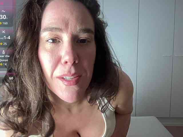 MilkHoneyLullabies webcam