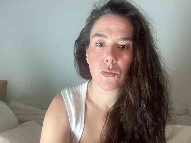 MilkHoneyLullabies webcam