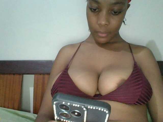 sweetboobies20 webcam