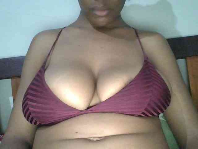 sweetboobies20 webcam