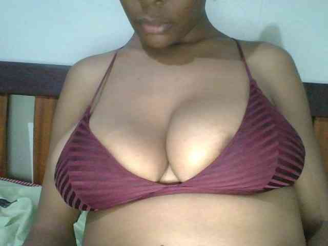 sweetboobies20 webcam