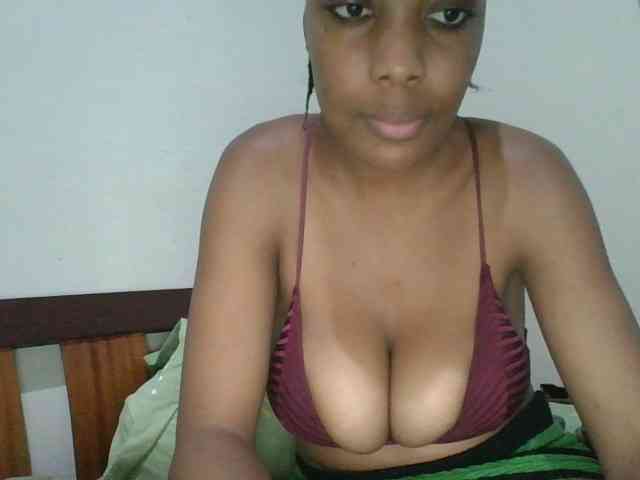 sweetboobies20 webcam