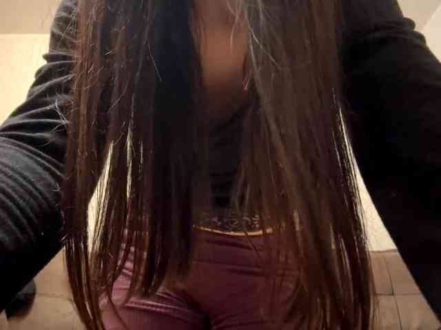 private live sex AideLandaker