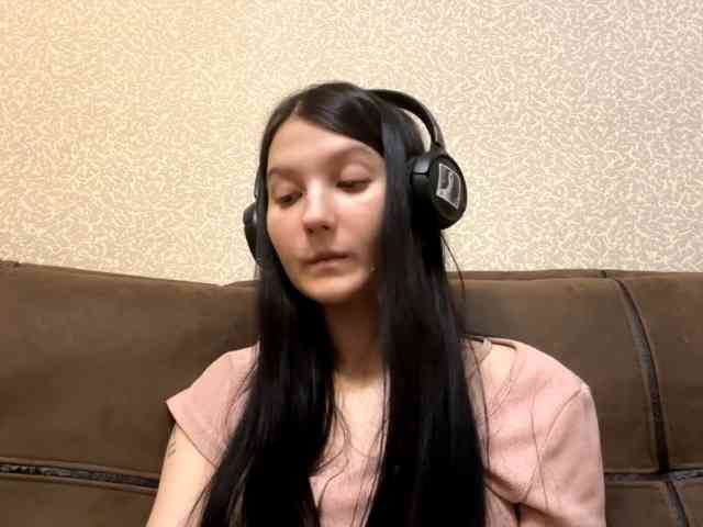 AideLandaker Live Webcam on BongaCams