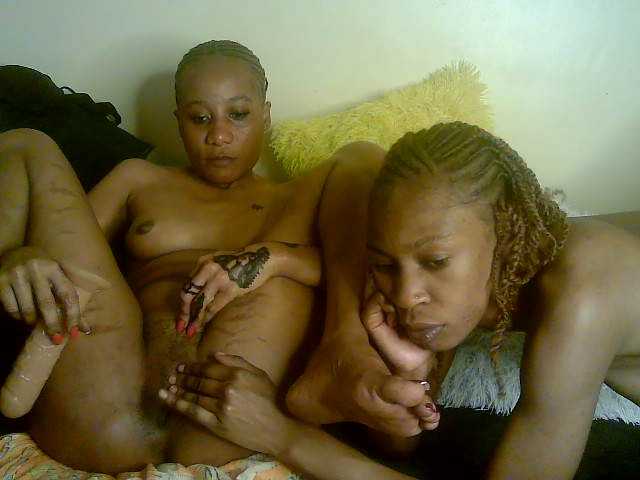 MamisMars's BongaCams show and profile