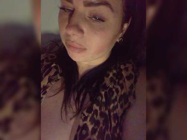 Kattselur17322 from BongaCams