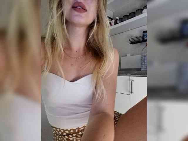 SweetyUAngel webcam