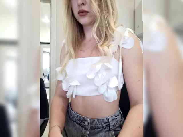 SweetyUAngel webcam