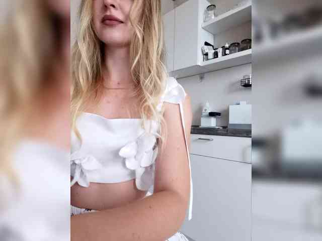 SweetyUAngel webcam