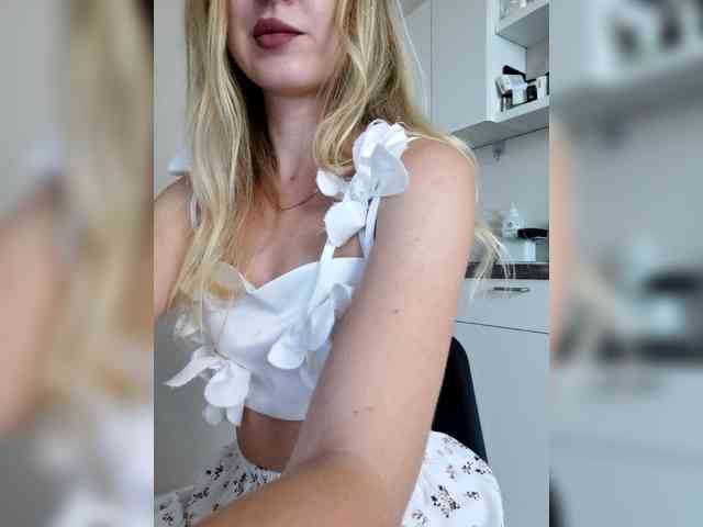 SweetyUAngel webcam