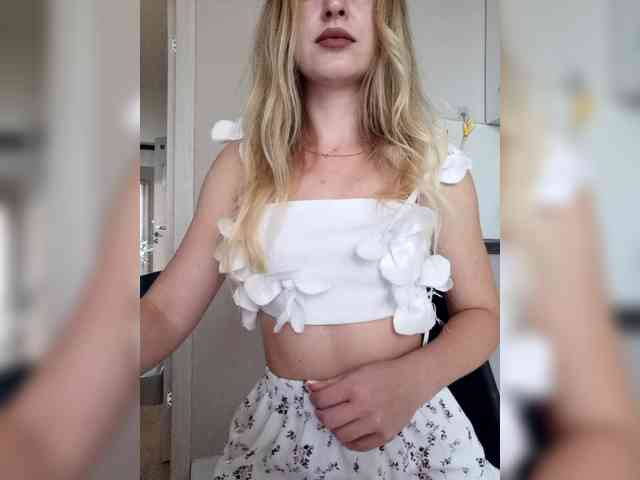 SweetyUAngel webcam
