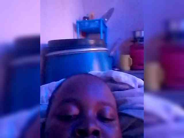 MissVee webcam
