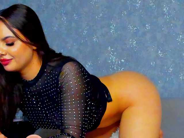 KarinaSparks's BongaCams show and profile