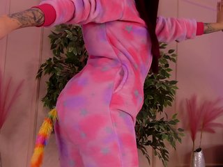 CrystalRed Porn Show