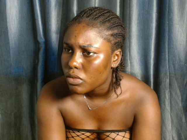 Chocoslut22 webcam