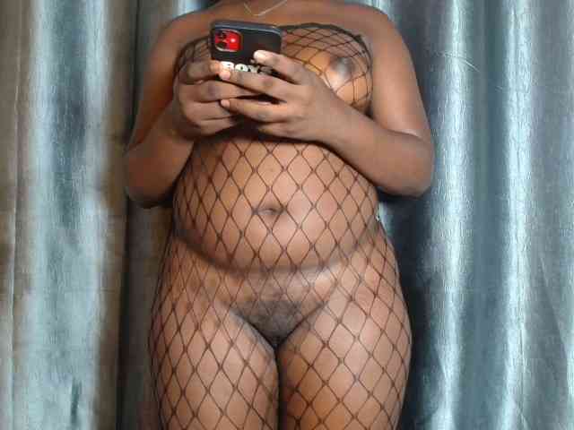 Chocoslut22 webcam