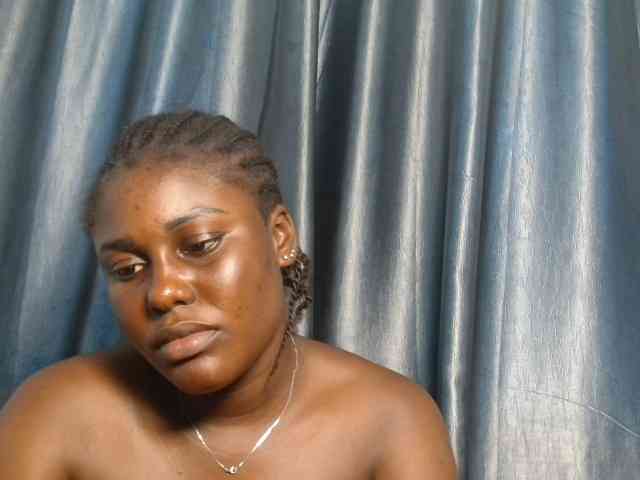 Chocoslut22 webcam