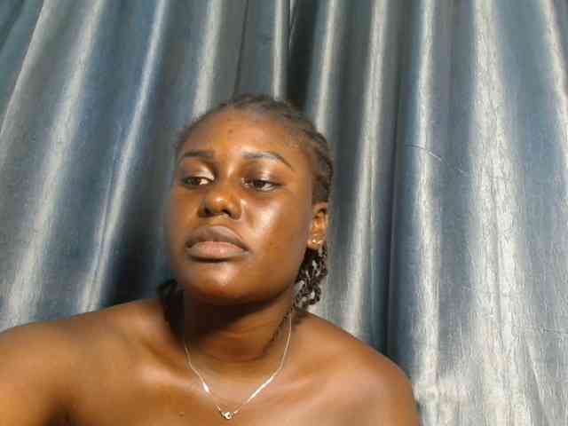 Chocoslut22 webcam