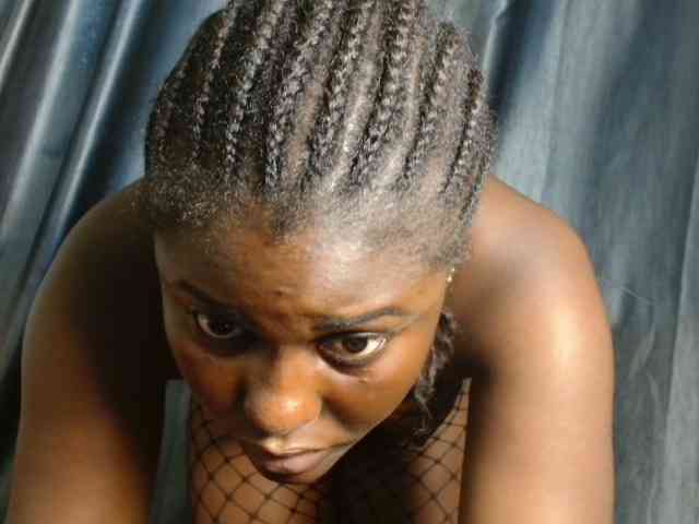 Chocoslut22 webcam