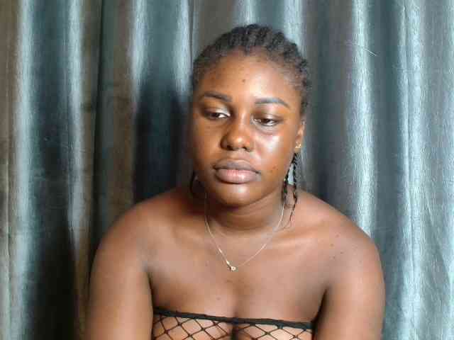 Chocoslut22 webcam