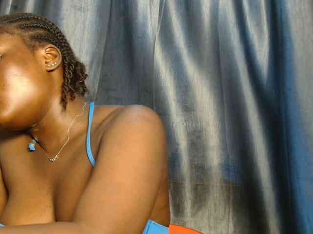 Chocoslut22 webcam