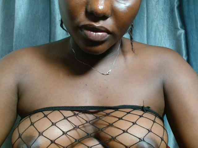 Chocoslut22 webcam