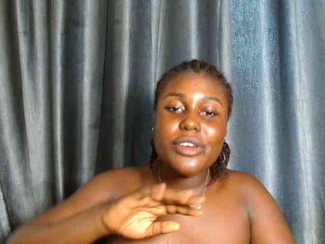 Chocoslut22 webcam
