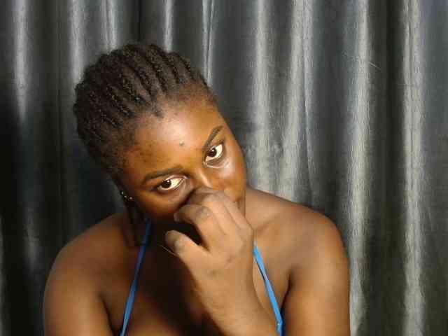 Chocoslut22 webcam