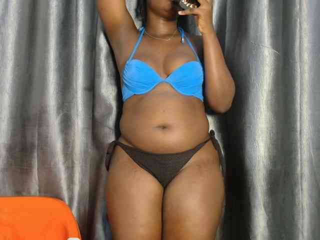 Chocoslut22 webcam