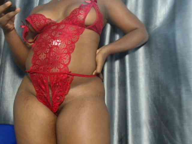 Chocoslut22 webcam