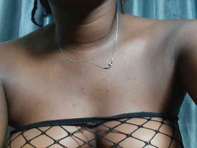 Chocoslut22 webcam