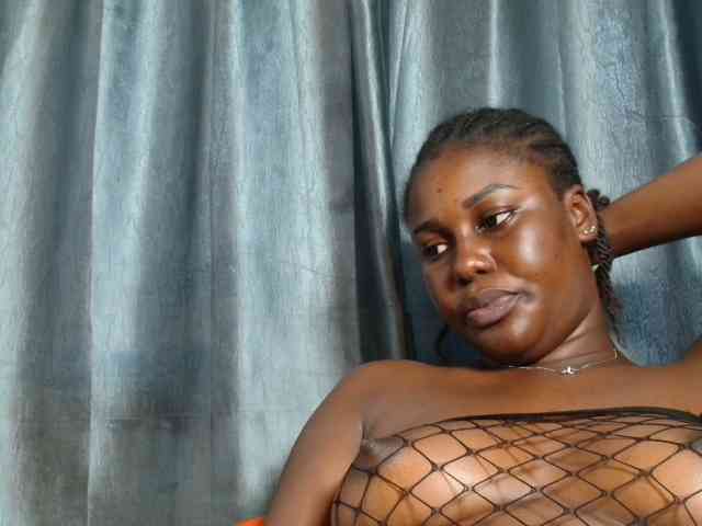 Chocoslut22 webcam