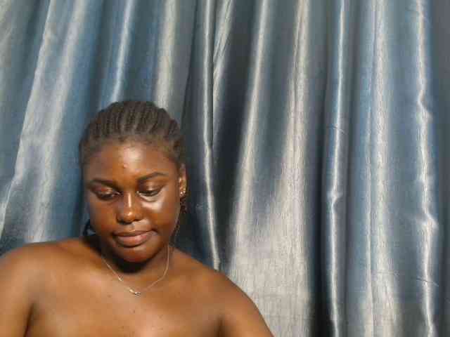 Chocoslut22 webcam