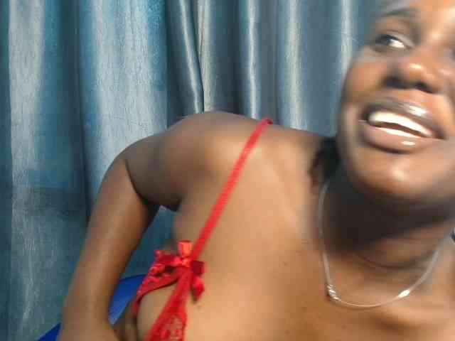 Chocoslut22 webcam