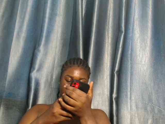 Chocoslut22 webcam