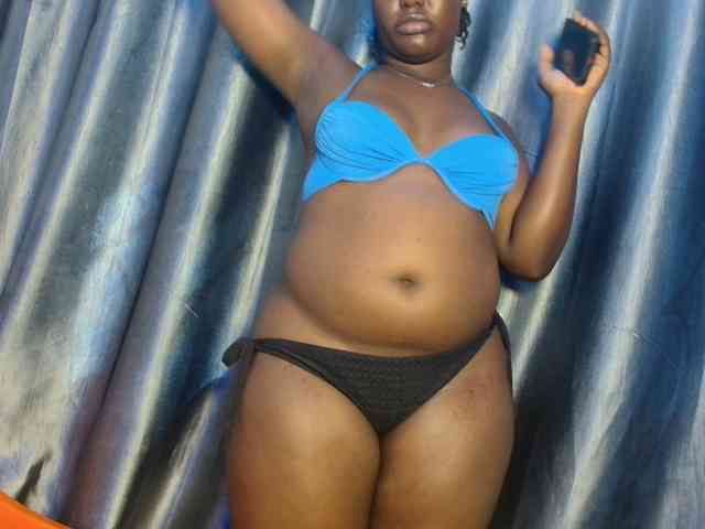 Chocoslut22 webcam