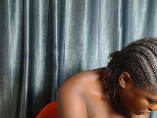 Chocoslut22 webcam