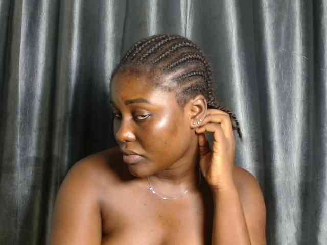 Chocoslut22 webcam