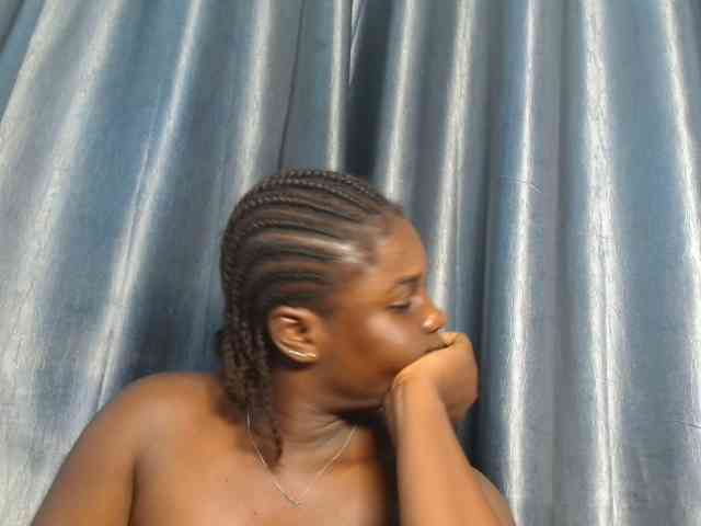 Chocoslut22 webcam