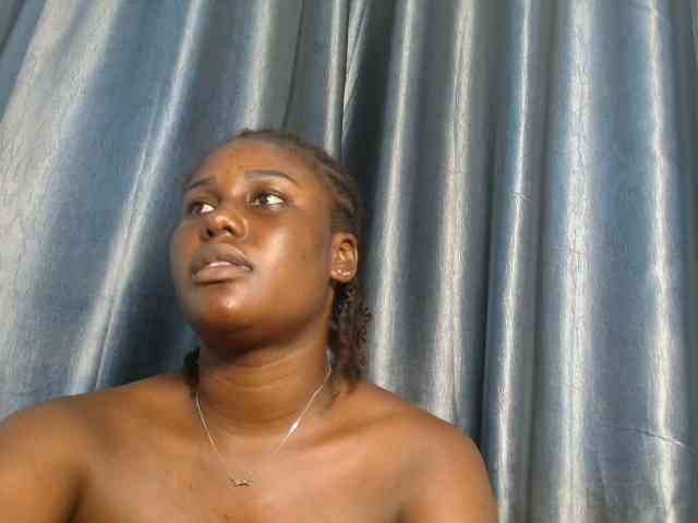 Chocoslut22 webcam